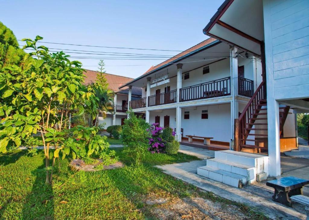 Riverside Garden Hostel วังเวียง ภายนอก รูปภาพ