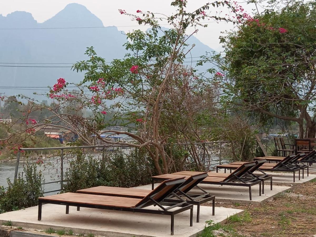 Riverside Garden Hostel วังเวียง ภายนอก รูปภาพ