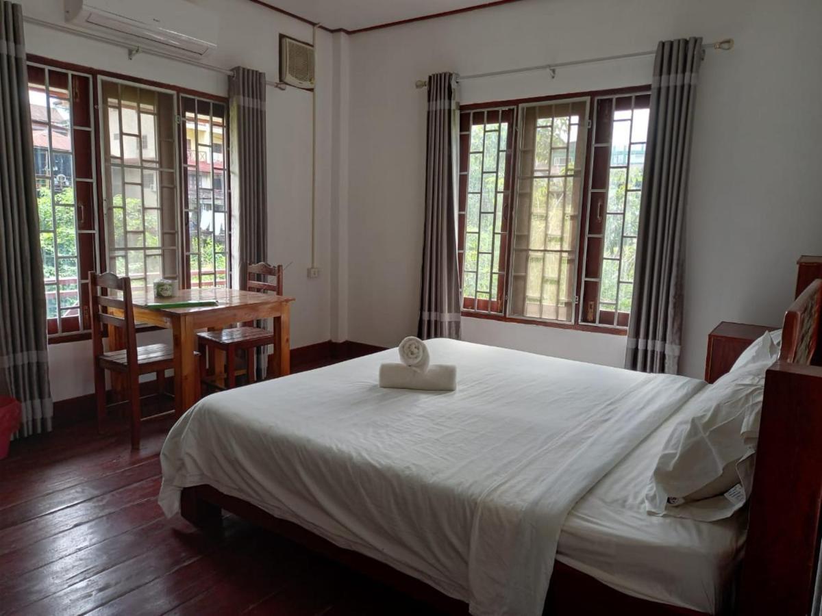 Riverside Garden Hostel วังเวียง ภายนอก รูปภาพ