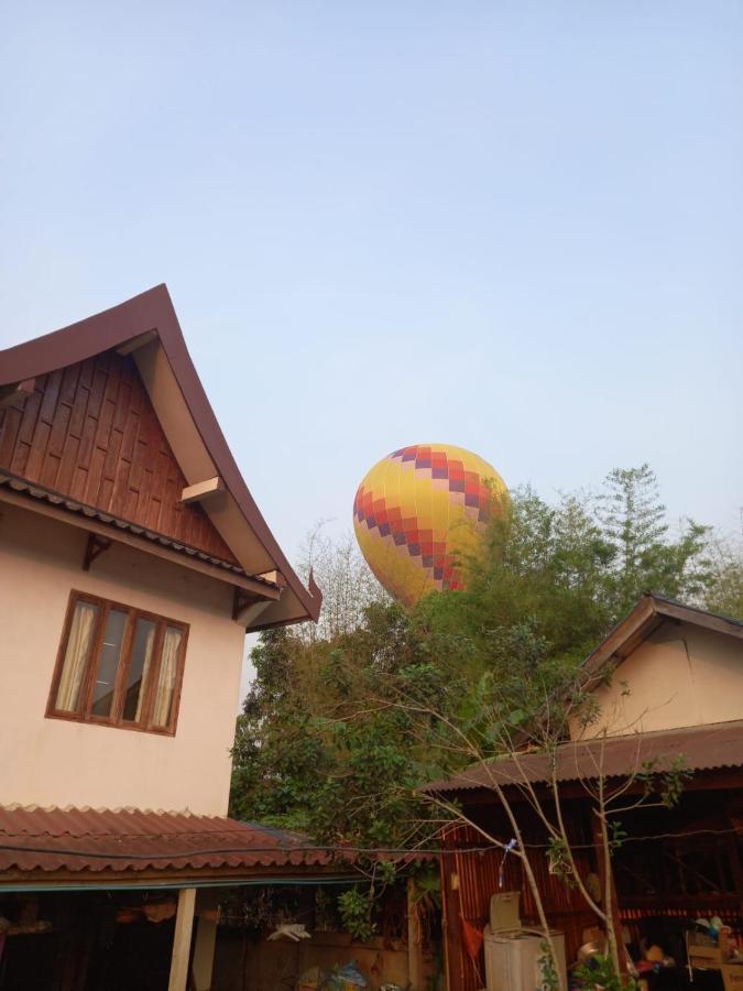 Riverside Garden Hostel วังเวียง ภายนอก รูปภาพ
