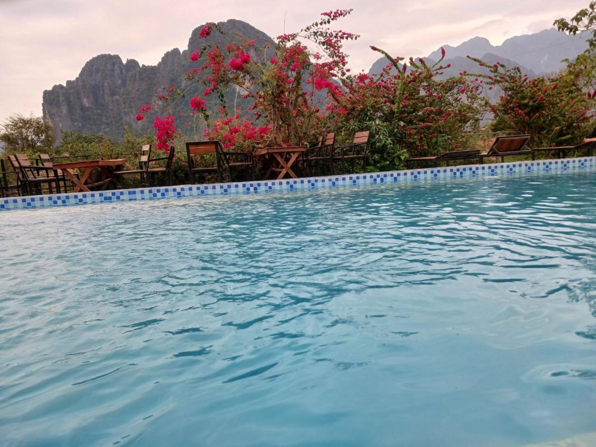 Riverside Garden Hostel วังเวียง ภายนอก รูปภาพ